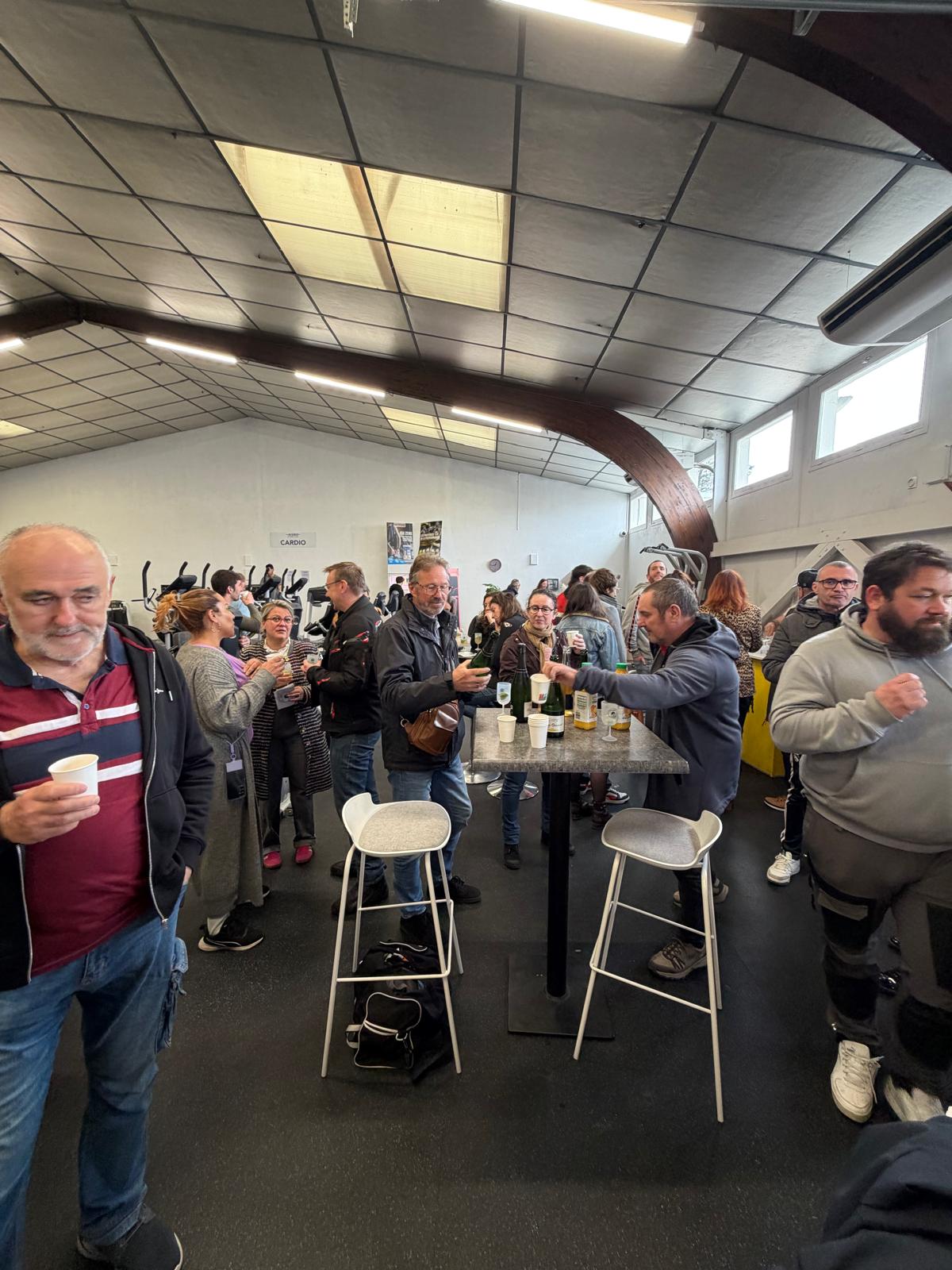 Participants à l'inauguration de la salle de sport Langon