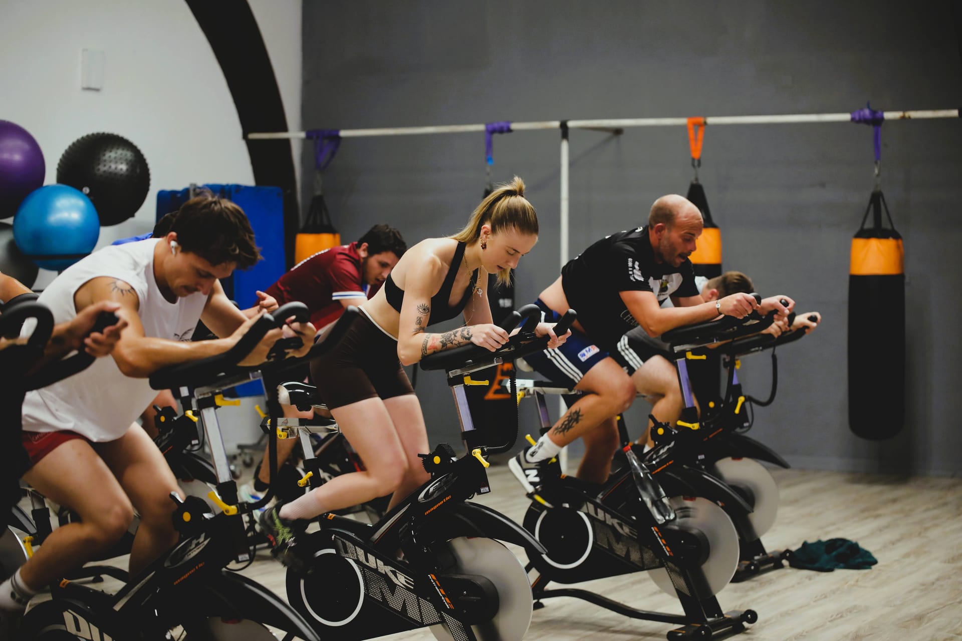 L'UA Cadillac Rugby à l'entraînement chez Avenir Fitness Langon — cross training et RPM