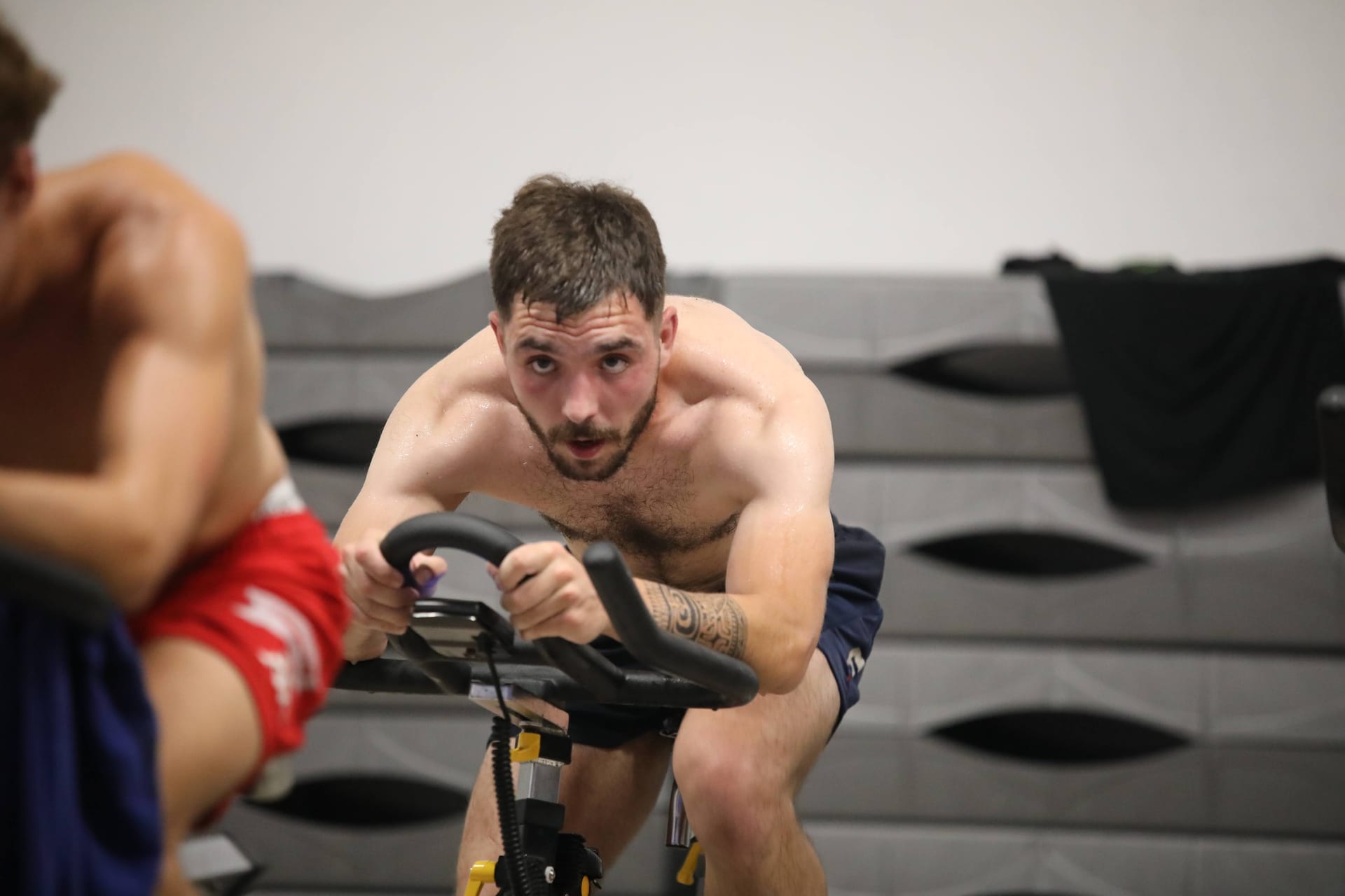 L'UA Cadillac Rugby à l'entraînement chez Avenir Fitness Langon — cross training et RPM