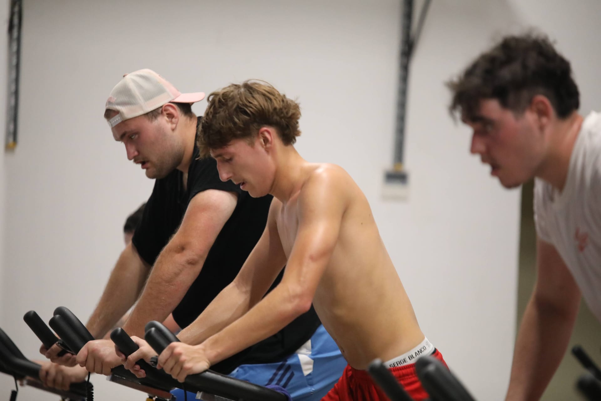 L'UA Cadillac Rugby à l'entraînement chez Avenir Fitness Langon — cross training et RPM