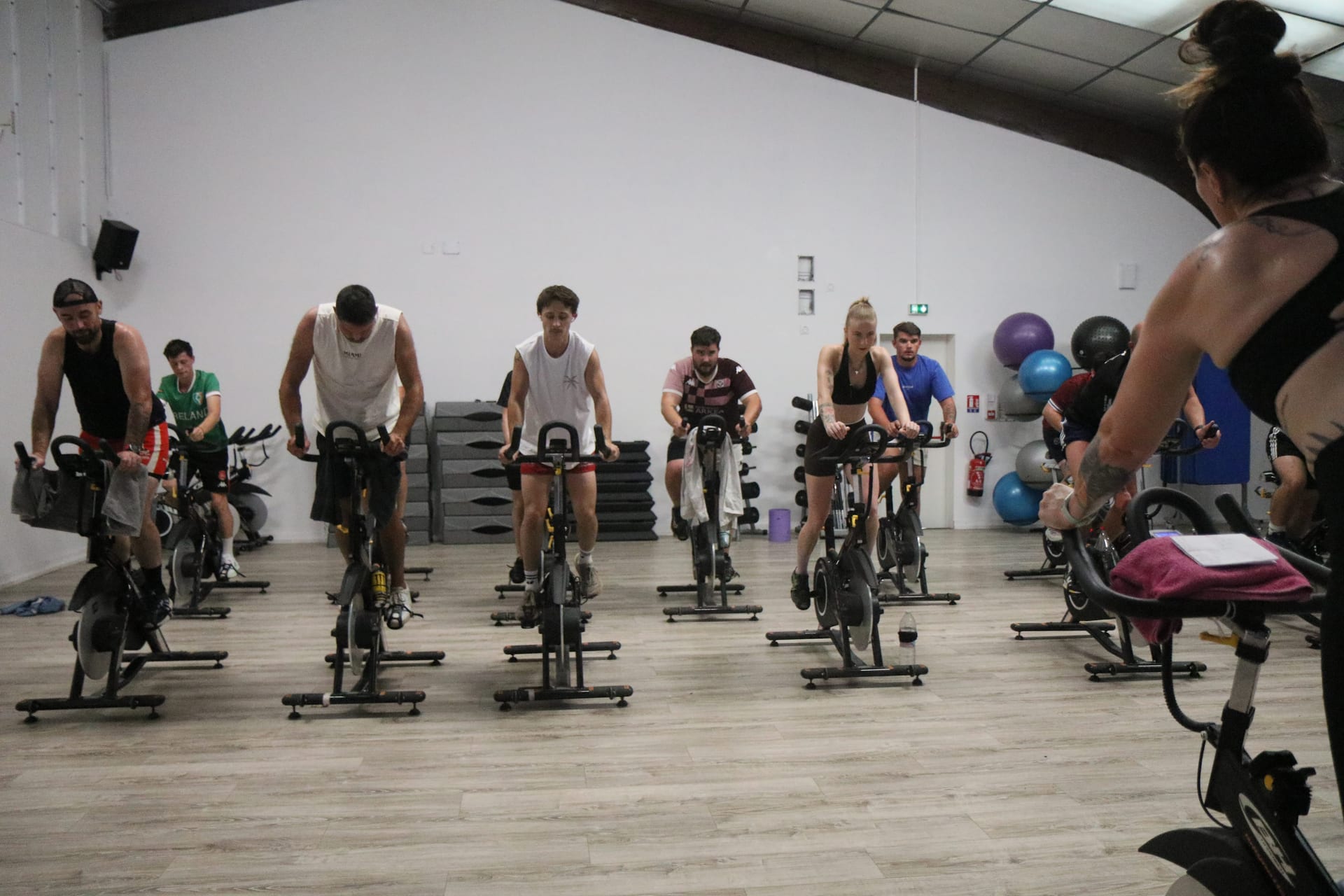L'UA Cadillac Rugby à l'entraînement chez Avenir Fitness Langon — cross training et RPM